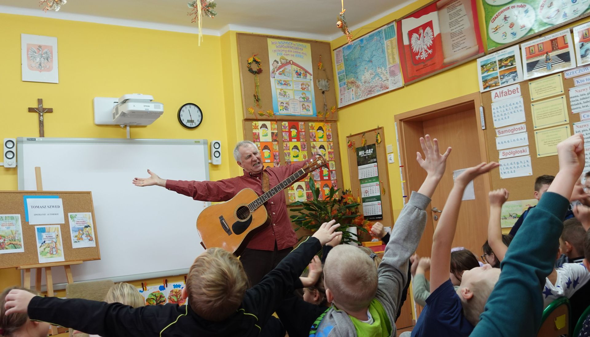 You are currently viewing “Czytamy Śpiewająco” w Szkole Podstawowej w Trzemżalu.